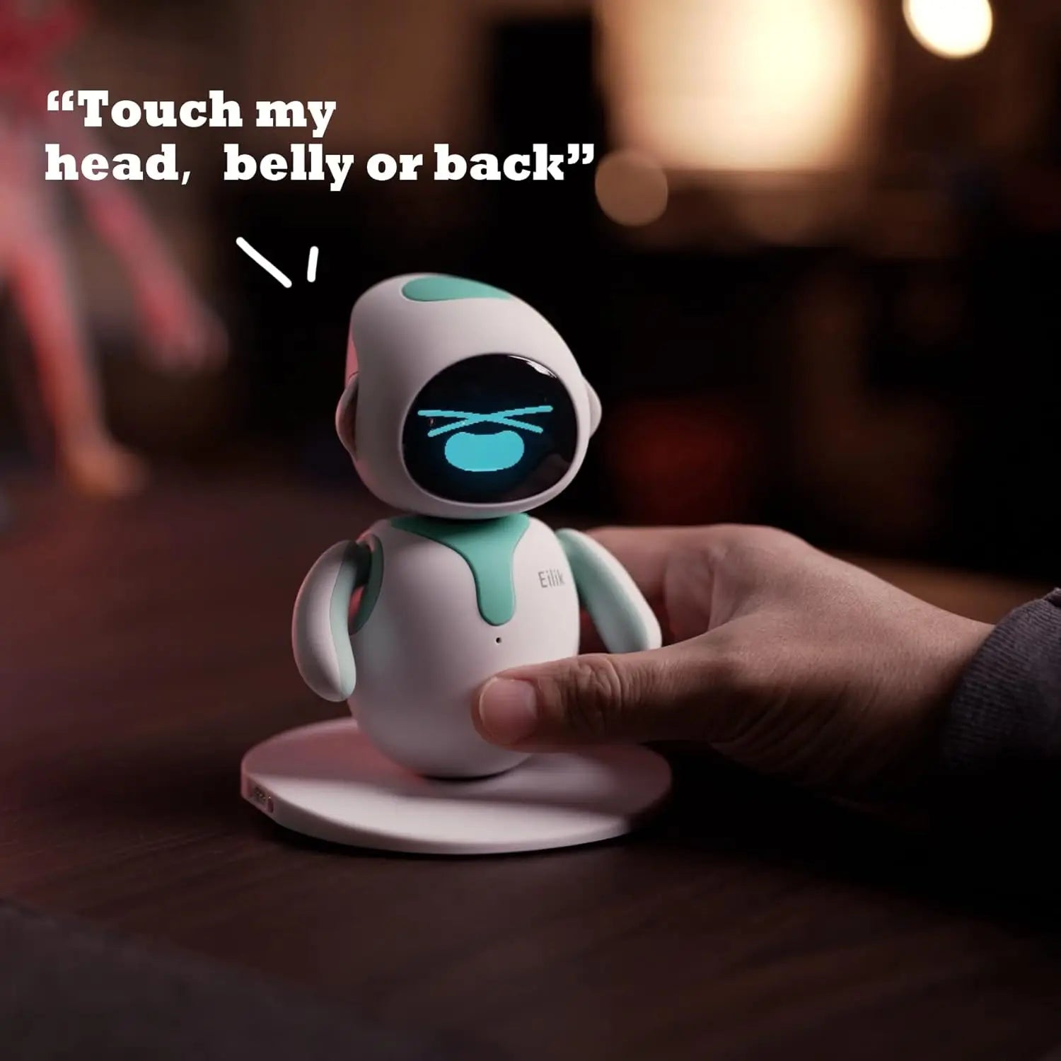 Eilik – A Cute Robot Pets